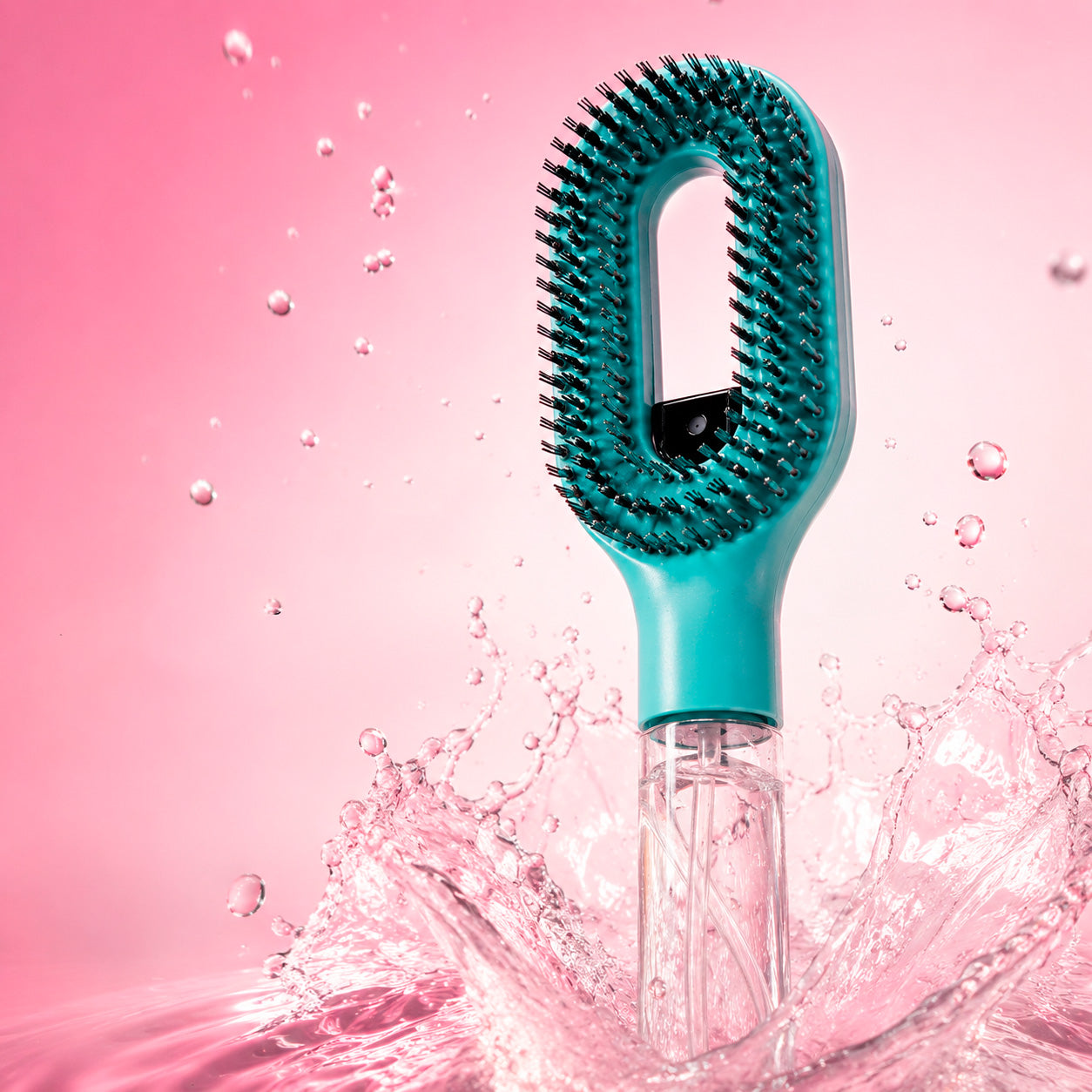 Desenreda tu cabello sin tirones ni frizz
